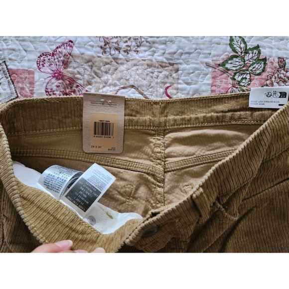 Levi's 314 Shaping Straight Corduroy Womens Pants Size 29x30 Brown Mid-Rise - Picture 9 of 11
